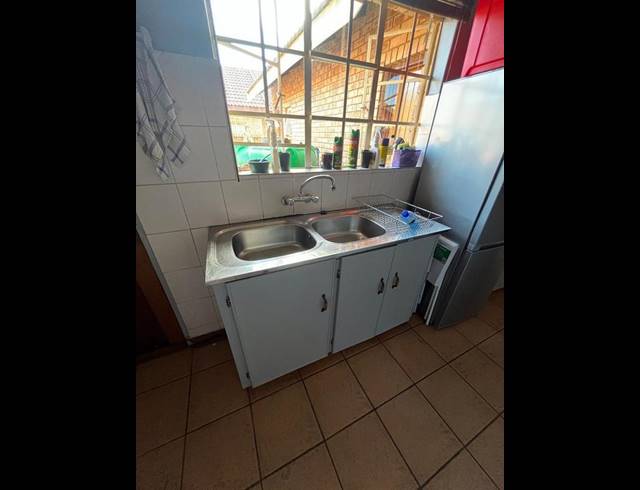 3 BEDROOM PROPERTY TO RENT IN CHROOM PARK